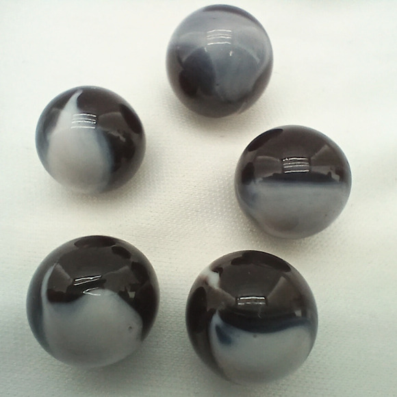 Lot of 5 Black and White Swirl Shooter Marbles Glass Collectibles Vintage Style - Picture 4 of 5